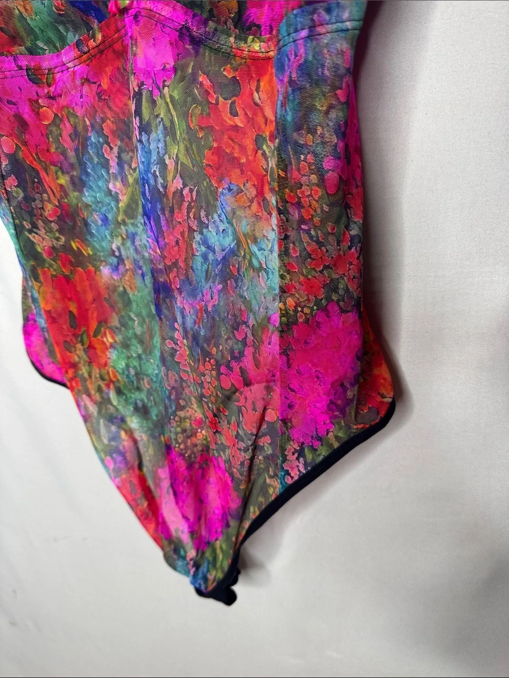 Parade vibrant multicolor